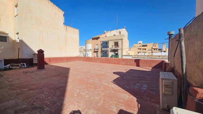 Image No.44-3 Bed Townhouse for sale