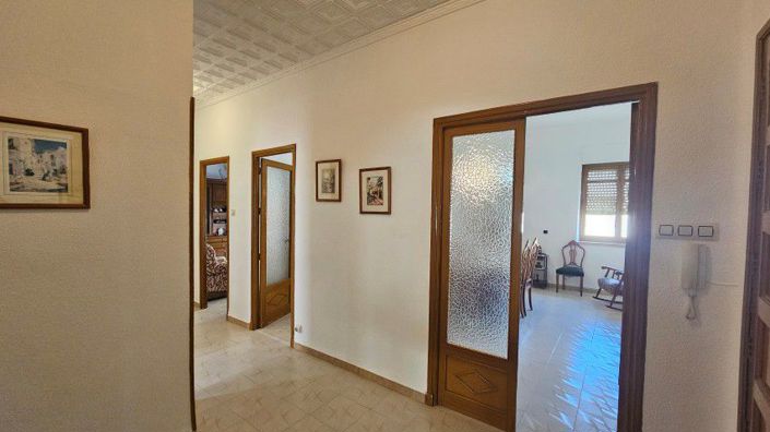 Image No.8-3 Bed Townhouse for sale
