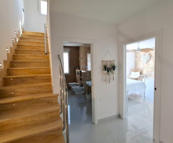 Image No.32-4 Bed Villa for sale