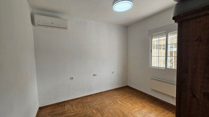 Image No.31-3 Bed Villa for sale