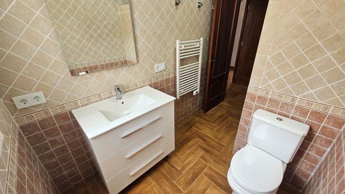 Image No.37-3 Bed Villa for sale