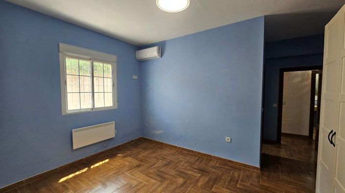 Image No.42-3 Bed Villa for sale