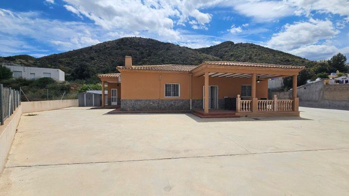 Image No.6-3 Bed Villa for sale