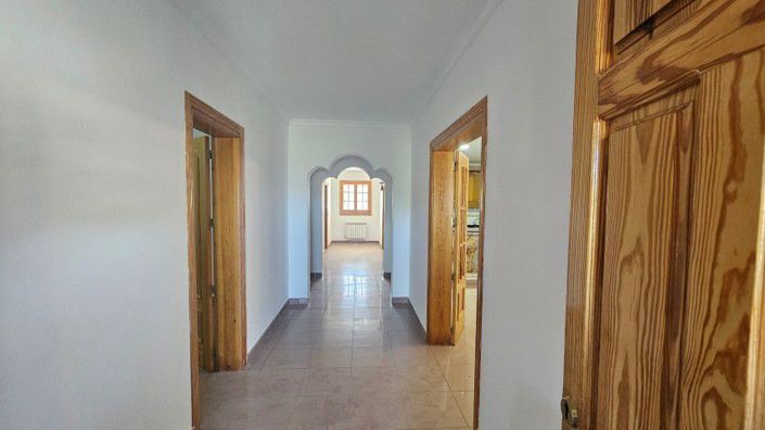 Image No.11-4 Bed Country House for sale