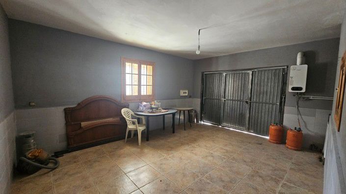 Image No.44-4 Bed Country House for sale