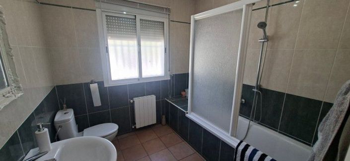 Image No.18-4 Bed Country House for sale