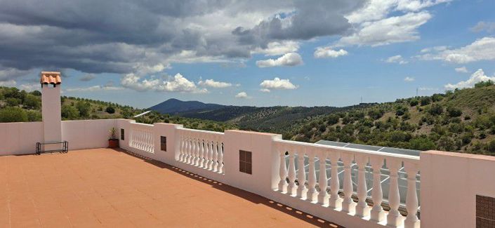 Image No.24-4 Bed Country House for sale