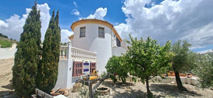 Image No.32-4 Bed Country House for sale