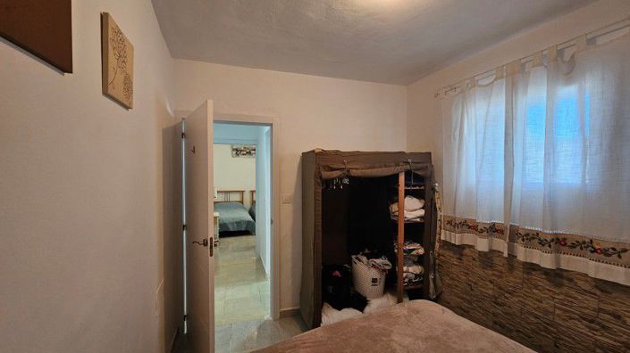 Image No.16-2 Bed Townhouse for sale