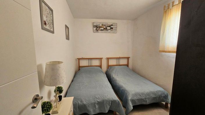 Image No.20-2 Bed Townhouse for sale