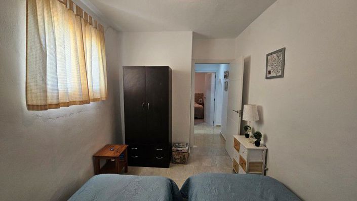 Image No.21-2 Bed Townhouse for sale