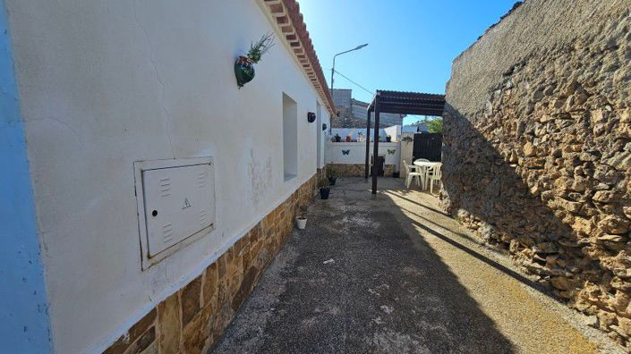 Image No.4-2 Bed Townhouse for sale