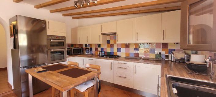 Image No.12-7 Bed Country House for sale
