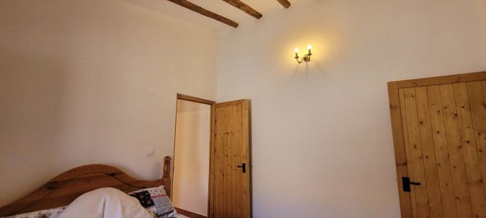 Image No.30-7 Bed Country House for sale