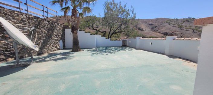 Image No.42-7 Bed Country House for sale