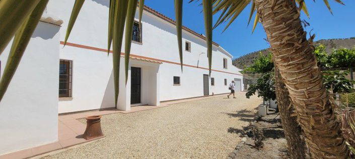 Image No.45-7 Bed Country House for sale