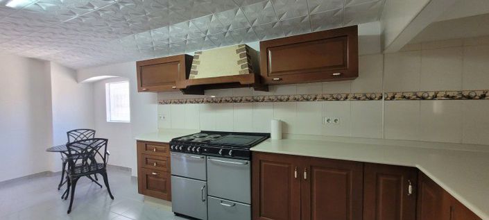 Image No.47-7 Bed Country House for sale