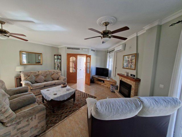 Image No.30-4 Bed Villa for sale