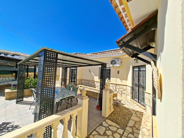 Image No.35-4 Bed Villa for sale