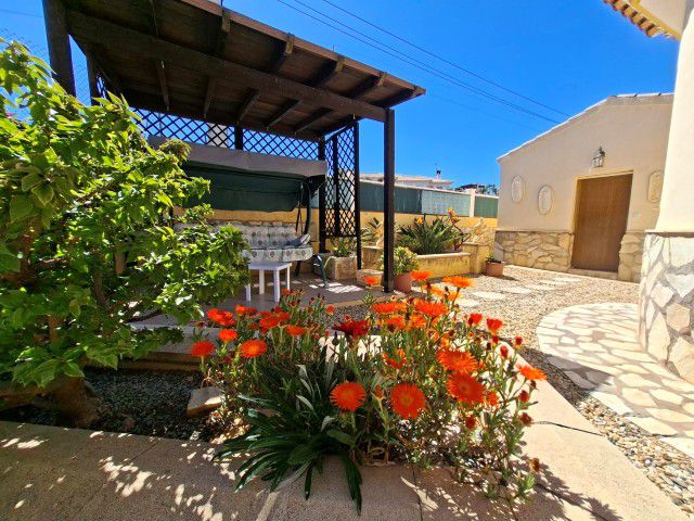 Image No.6-4 Bed Villa for sale