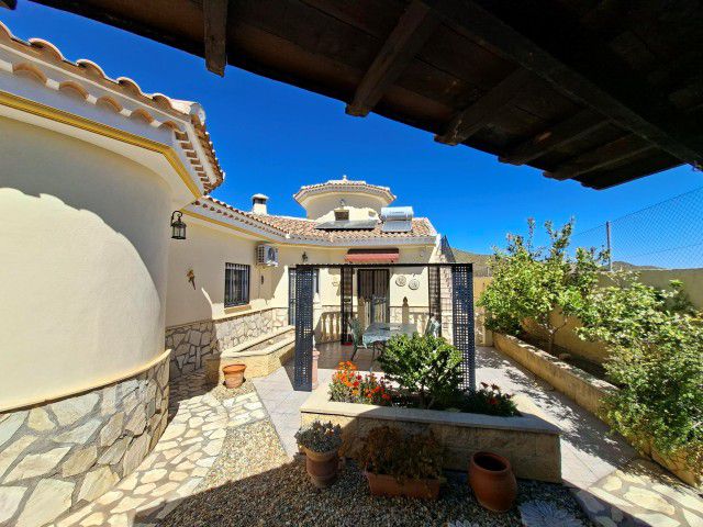Image No.7-4 Bed Villa for sale