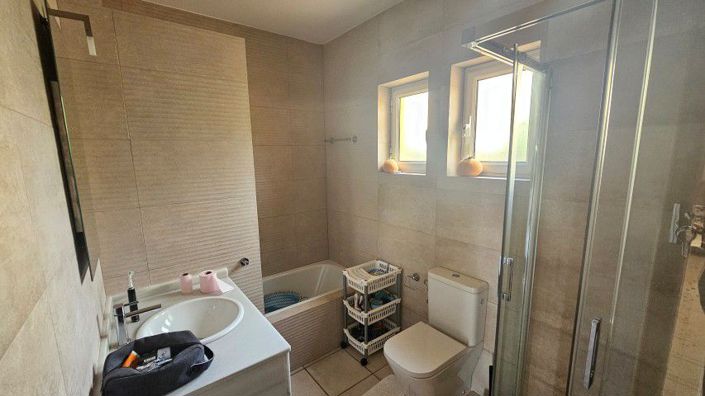 Image No.32-3 Bed Villa for sale