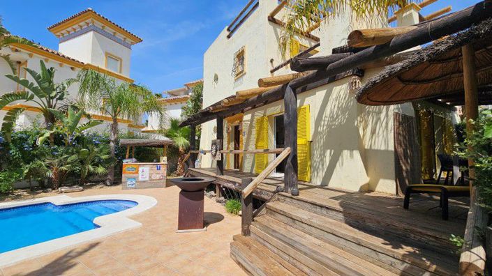 Image No.9-3 Bed Villa for sale