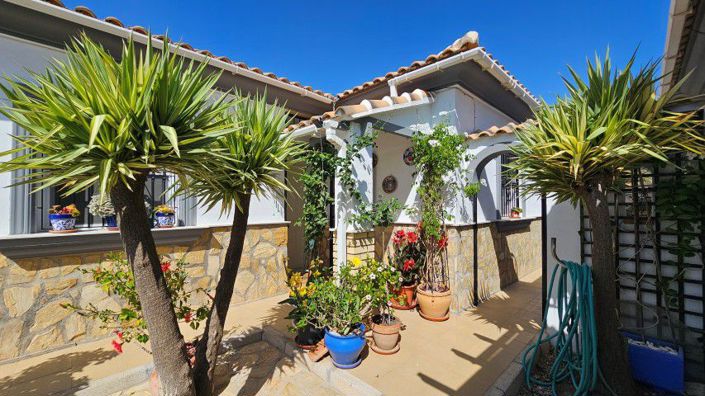 Image No.12-3 Bed Villa for sale