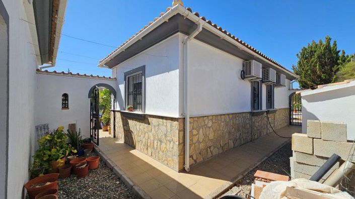 Image No.13-3 Bed Villa for sale