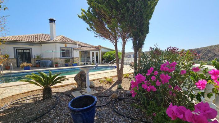 Image No.18-3 Bed Villa for sale