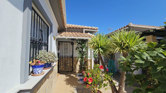 Image No.24-3 Bed Villa for sale