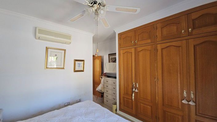 Image No.42-3 Bed Villa for sale