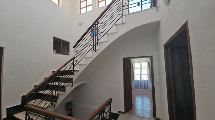 Image No.39-7 Bed Townhouse for sale