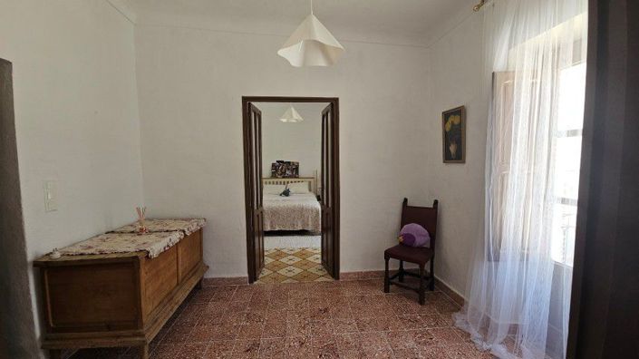 Image No.41-7 Bed Townhouse for sale