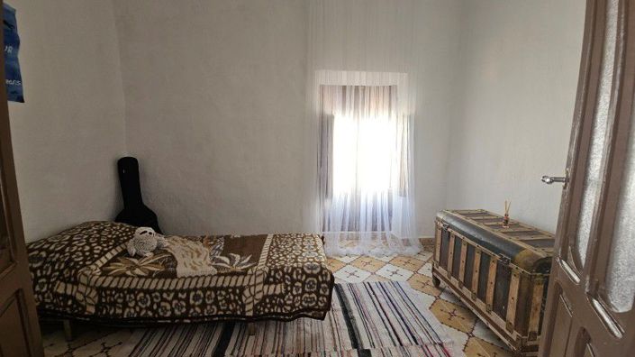 Image No.46-7 Bed Townhouse for sale