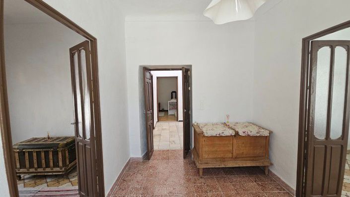 Image No.48-7 Bed Townhouse for sale