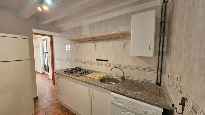 Image No.12-3 Bed Townhouse for sale
