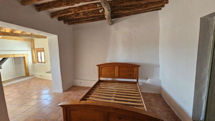 Image No.19-3 Bed Townhouse for sale