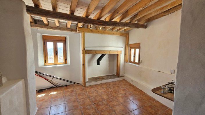 Image No.20-3 Bed Townhouse for sale