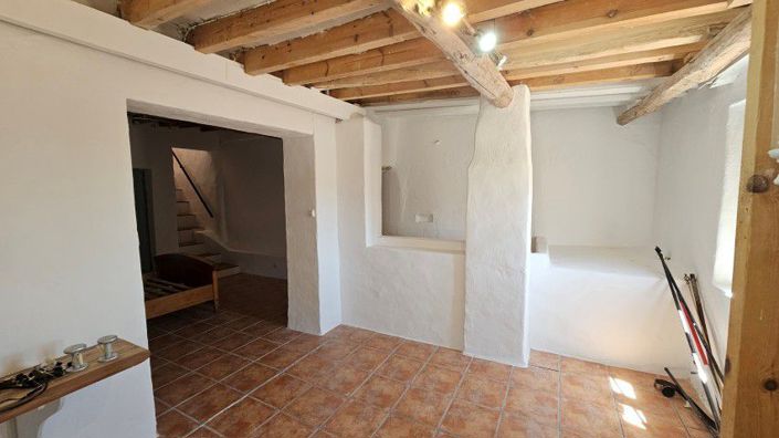 Image No.21-3 Bed Townhouse for sale