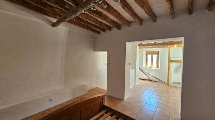 Image No.33-3 Bed Townhouse for sale