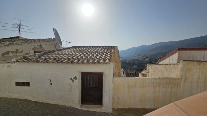 Image No.48-3 Bed Townhouse for sale