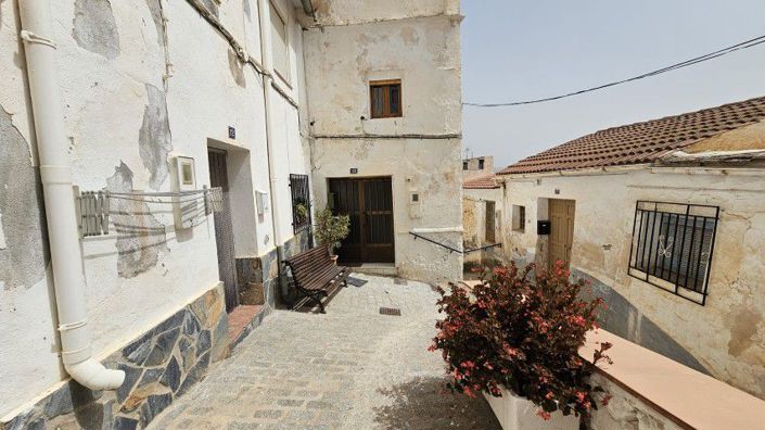 Image No.49-3 Bed Townhouse for sale