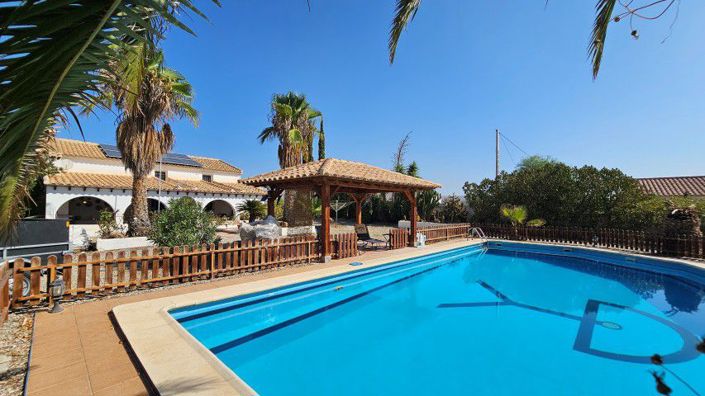 Image No.11-5 Bed Country House for sale