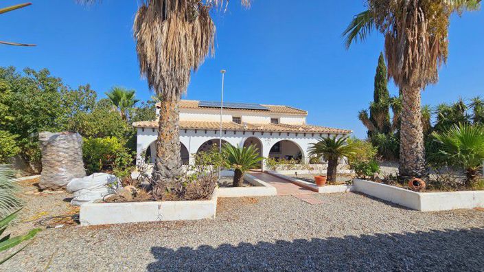 Image No.19-5 Bed Country House for sale