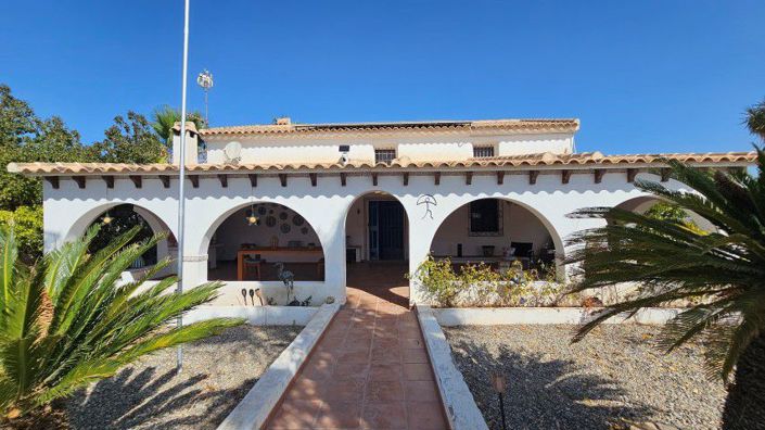 Image No.20-5 Bed Country House for sale