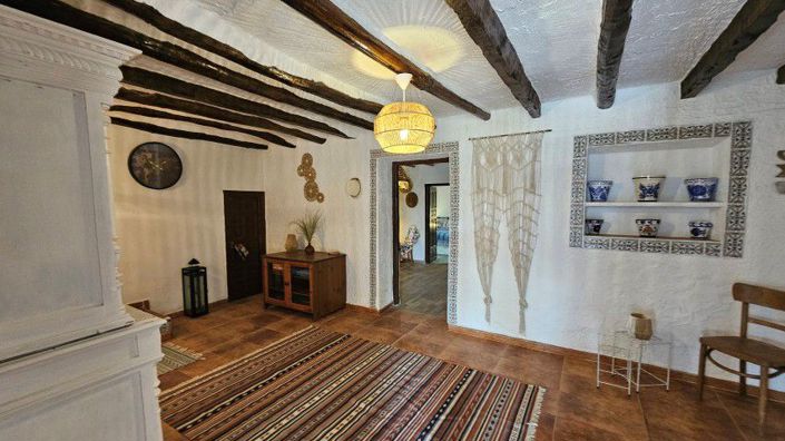 Image No.31-5 Bed Country House for sale