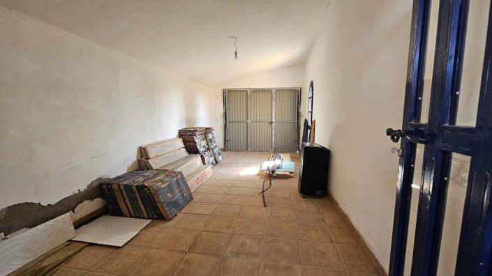Image No.40-5 Bed Country House for sale