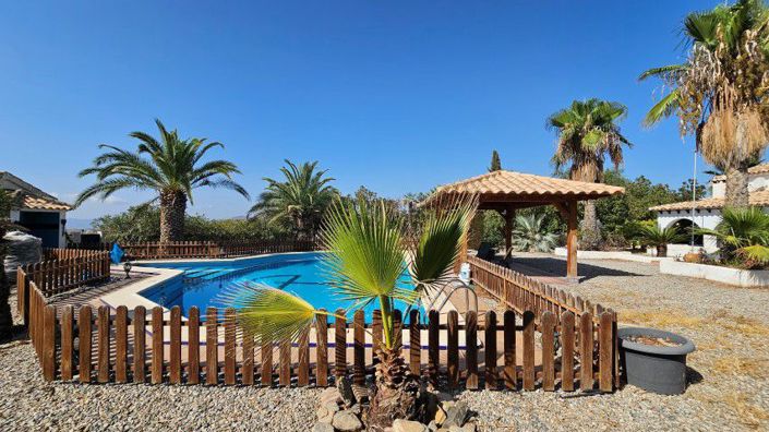 Image No.6-5 Bed Country House for sale