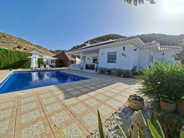 1 - Arboleas, Villa